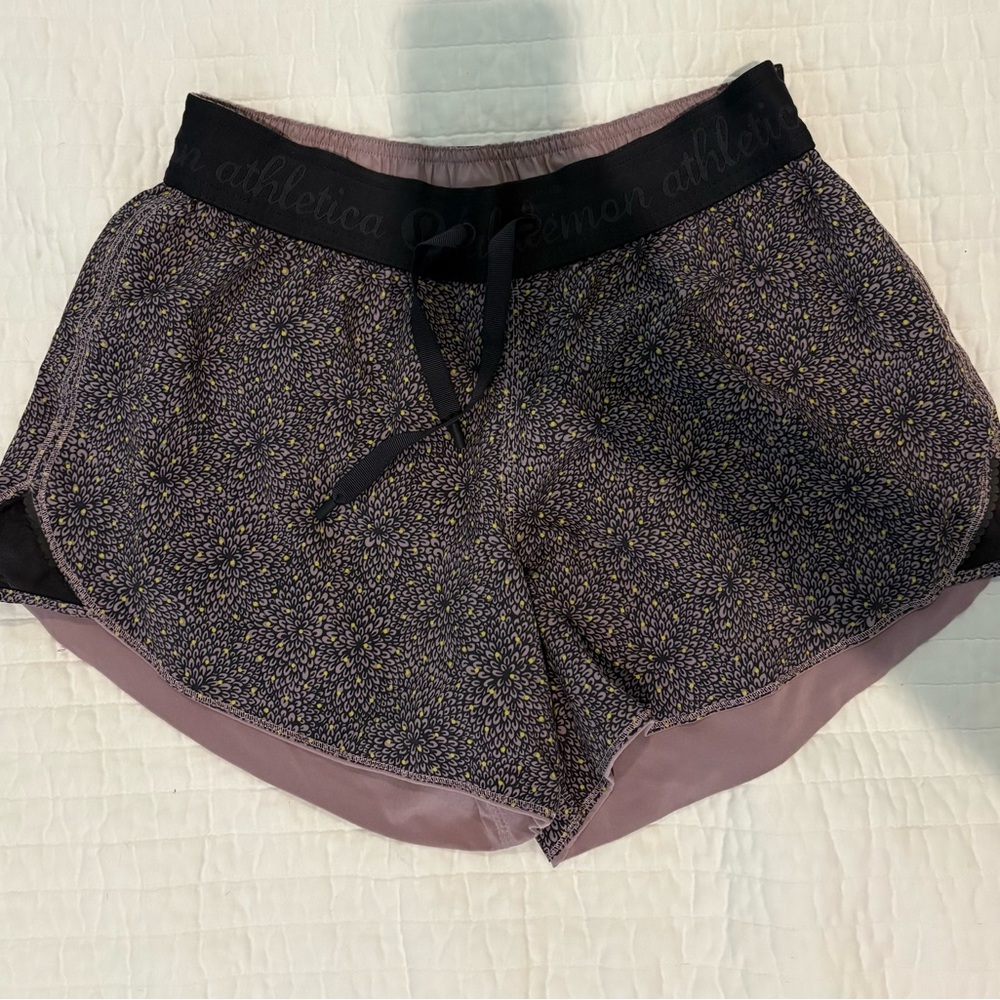 Women’s Lulu Lemon Reversible  Floral Black/ Dusty Purple Running Shorts